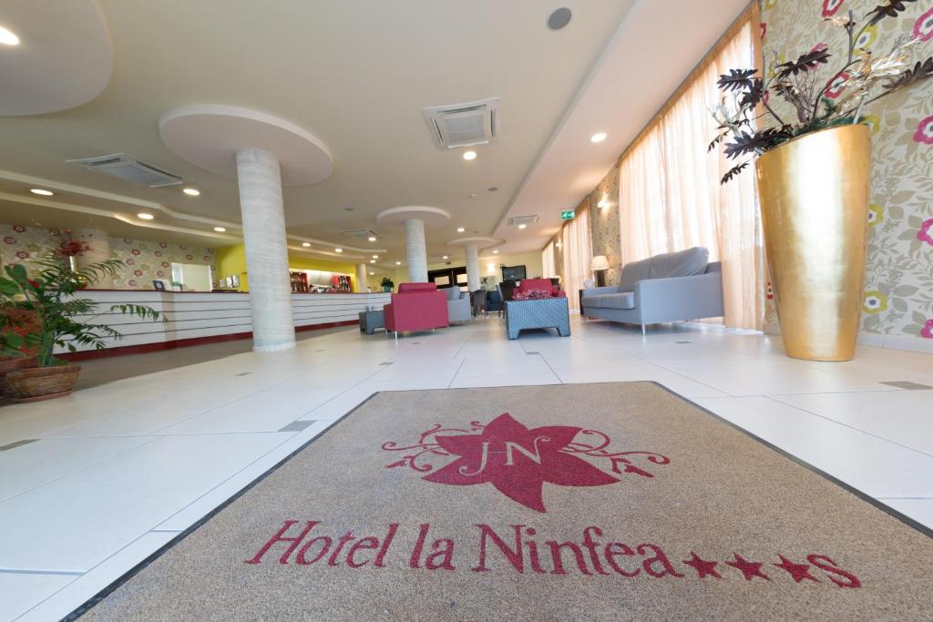 Certifikát, hodnocení, plakát nebo jiný dokument vystavený v ubytování Hotel La Ninfea