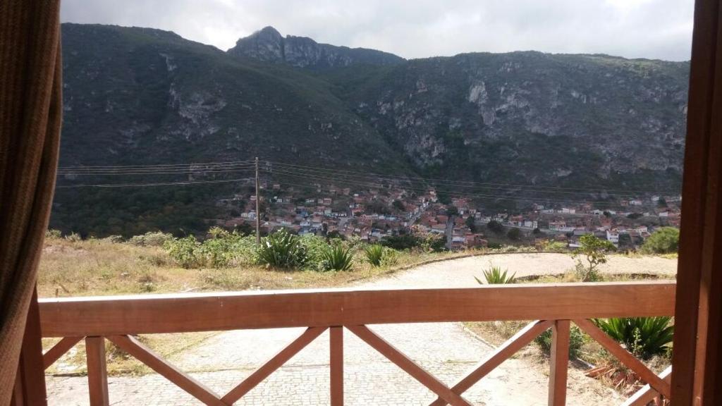 Nespecifikovaný výhled na hory nebo výhled na hory při pohledu z hotelu
