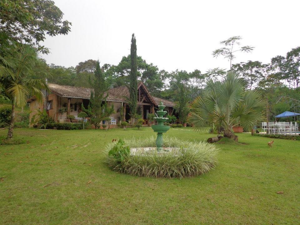  Chacara de Cinema da Montanha
