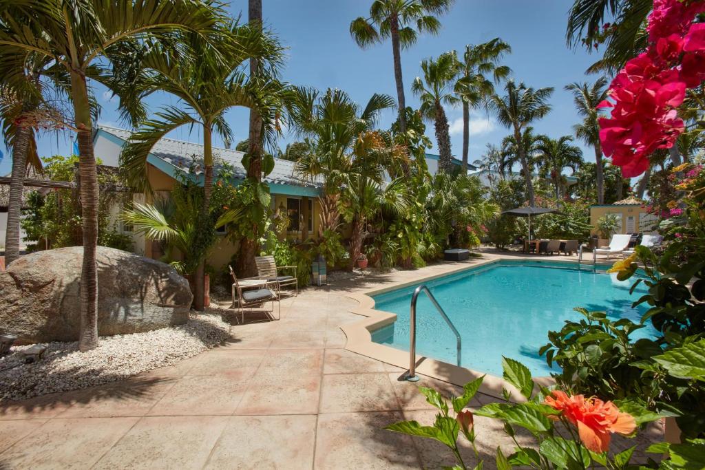 Bazén v ubytování Paradera Park Aruba nebo v jeho okolí