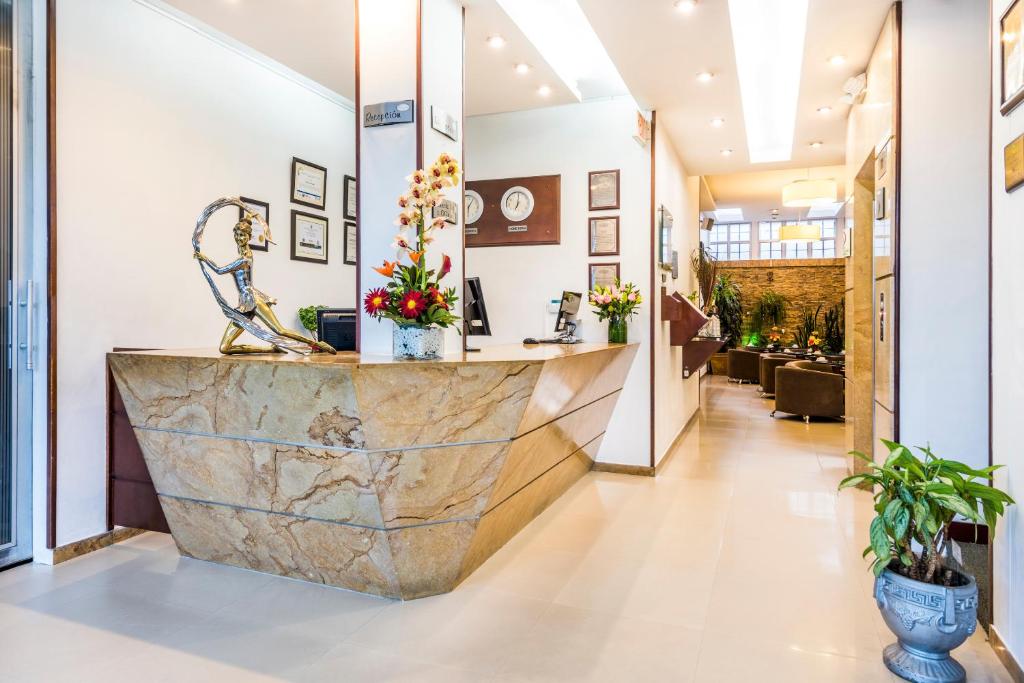 Vstupní hala nebo recepce v ubytování Hotel Platinum Suite