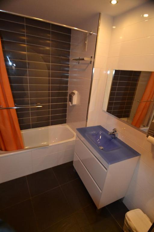 Apartamentos Marina Suites - Two-Bedroom Apartment