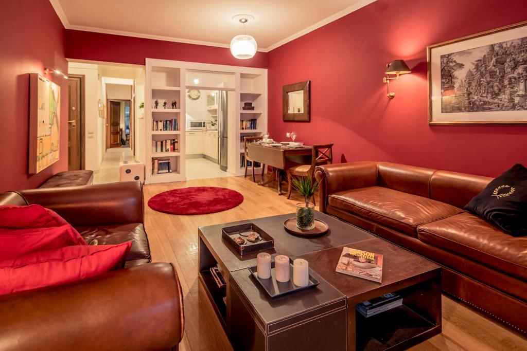 Posedenie v ubytovaní Elegant Supercentral Apartment
