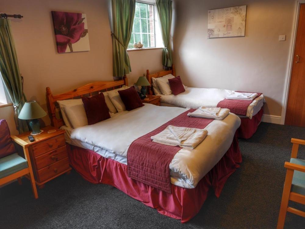 The Fountain Inn - Camera Familiare Con Bagno Privato