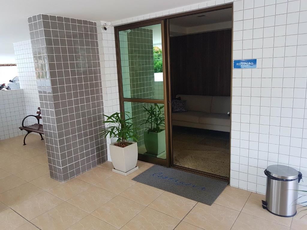  Apartamento quarto e sala em Ponta Verde