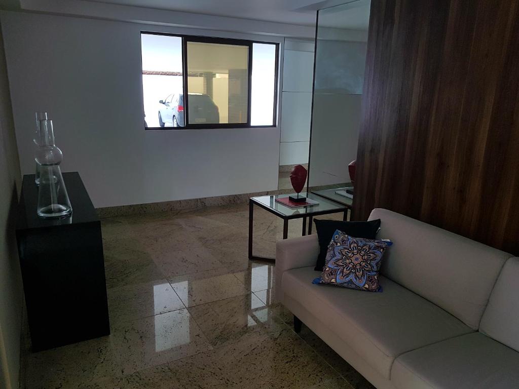  Apartamento quarto e sala em Ponta Verde