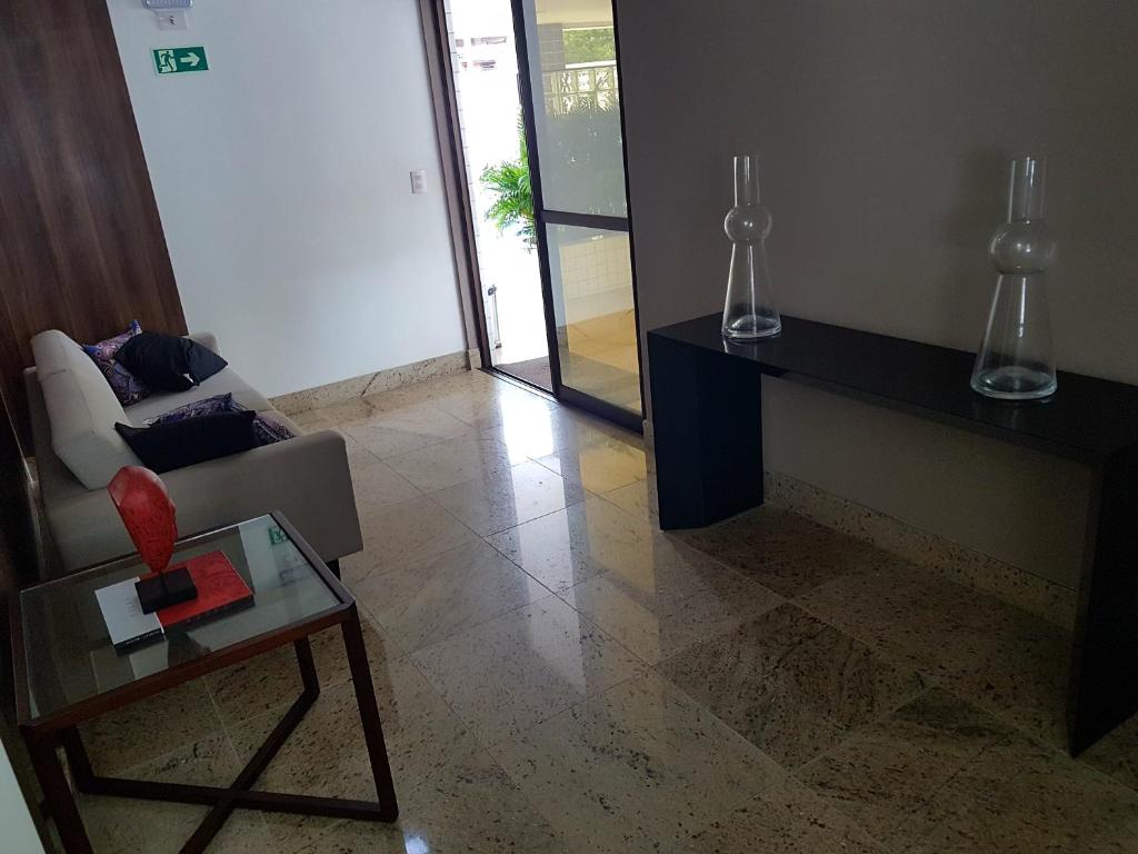  Apartamento quarto e sala em Ponta Verde