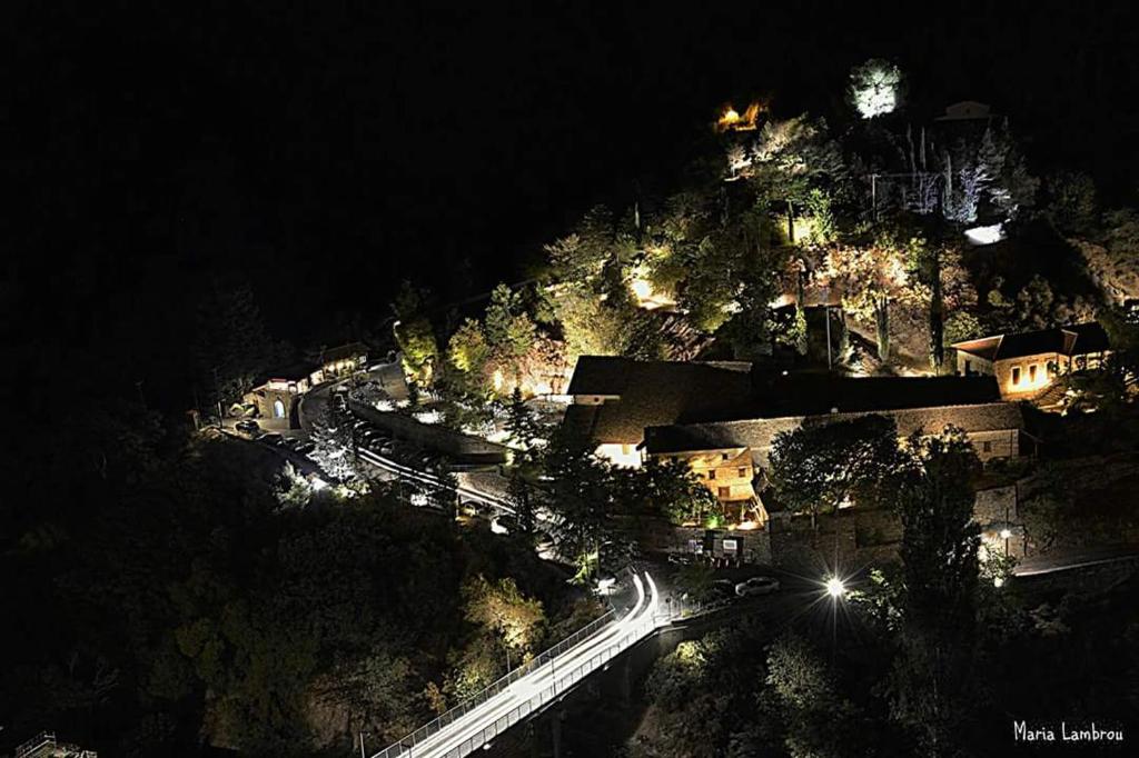 Φωτογραφία από το άλμπουμ του Το Σπίτι της Αναστούς στον Καλοπαναγιώτη