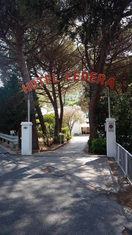 Fotografie z fotogalerie ubytování Hotel Edera v destinaci Procchio