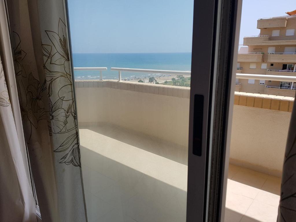 Balkón alebo terasa v ubytovaní Cala Blanca 2 Frontal al Mar