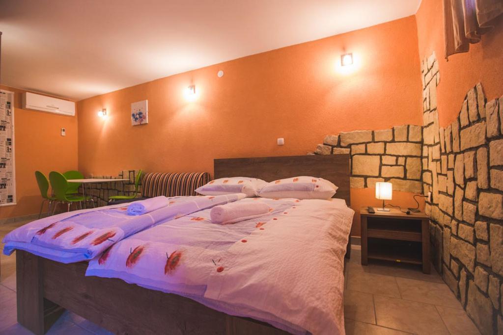 Lopar Family Residence 518 - Studio Apartment