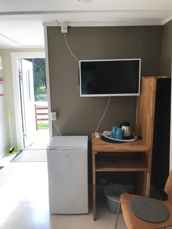 TV a/nebo společenská místnost v ubytování STF Hostel Visby/Rävhagen