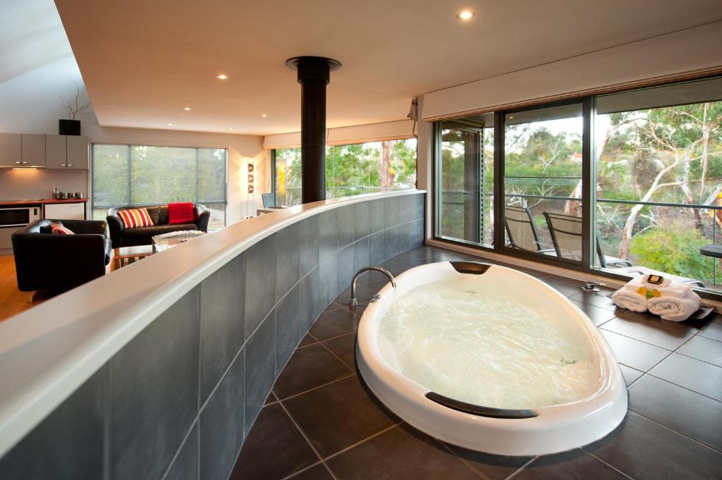 Dee Jays Studio - One-Bedroom House