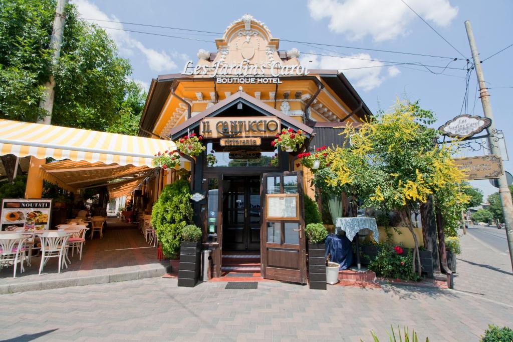 Gallery image of Hotel Les Jardins Carol in Bucharest