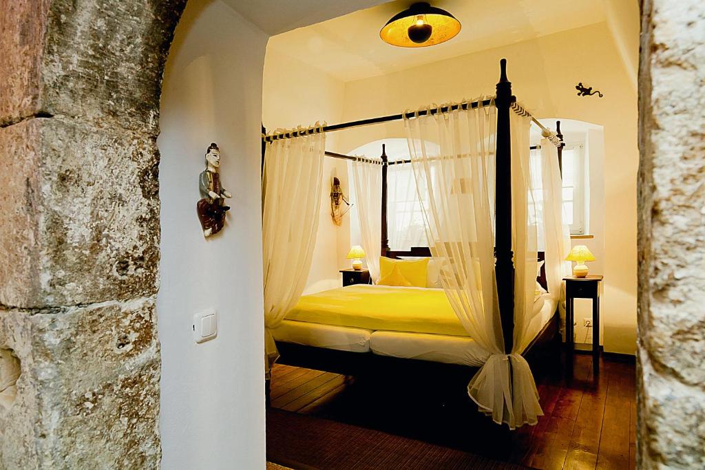 Restaurant Dicker Mann Hotel zum Blauen Krebs - 9