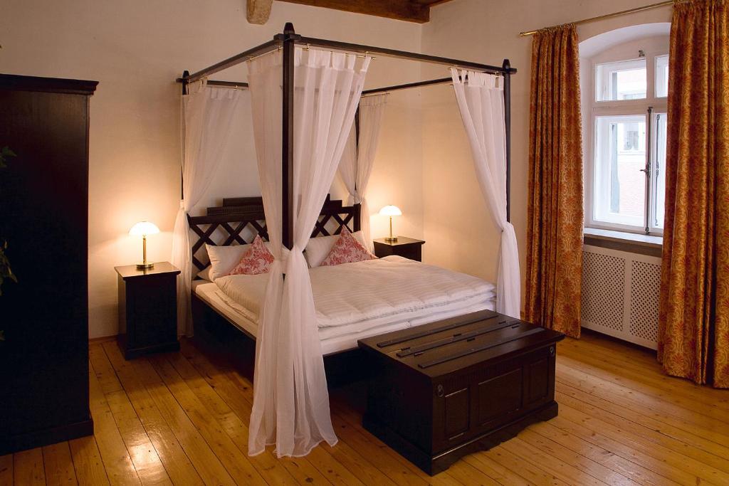 Restaurant Dicker Mann Hotel zum Blauen Krebs - 3