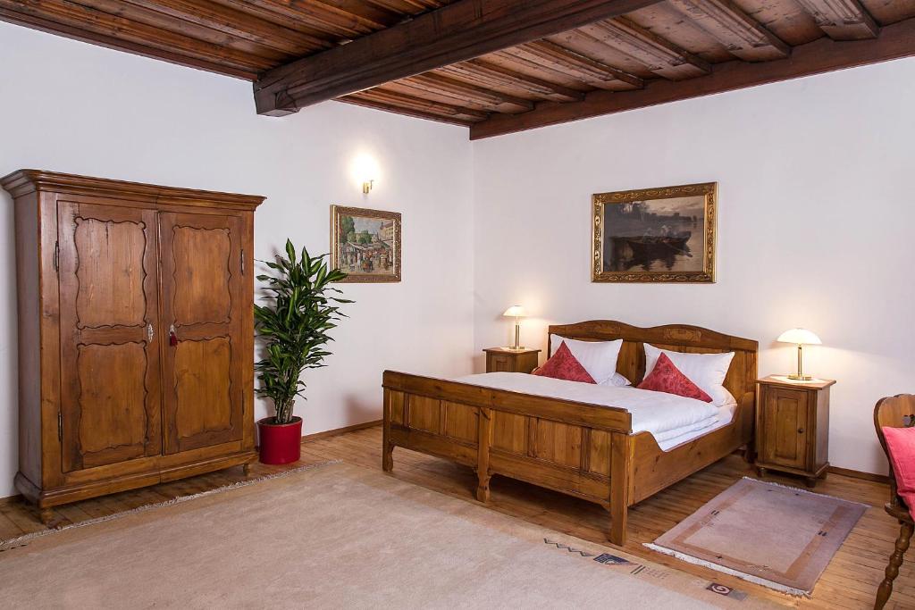 Restaurant Dicker Mann Hotel zum Blauen Krebs - 10