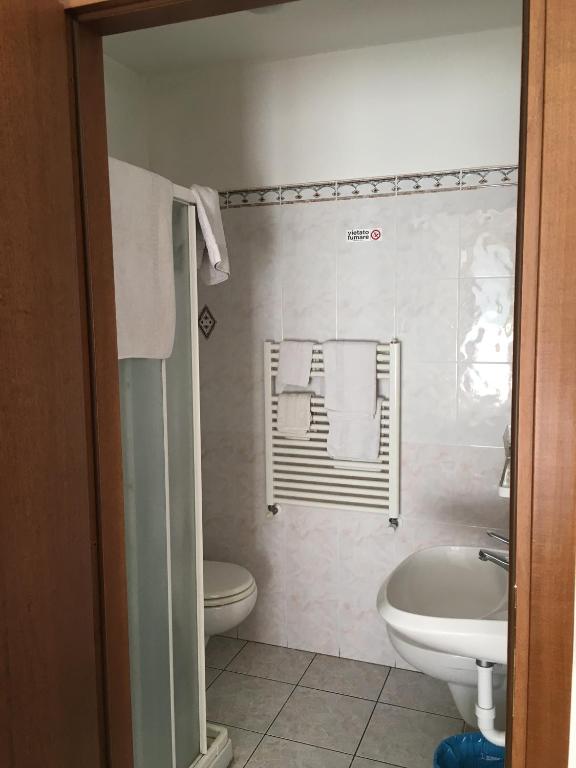 Koupelna v ubytování Hotel Cavaria