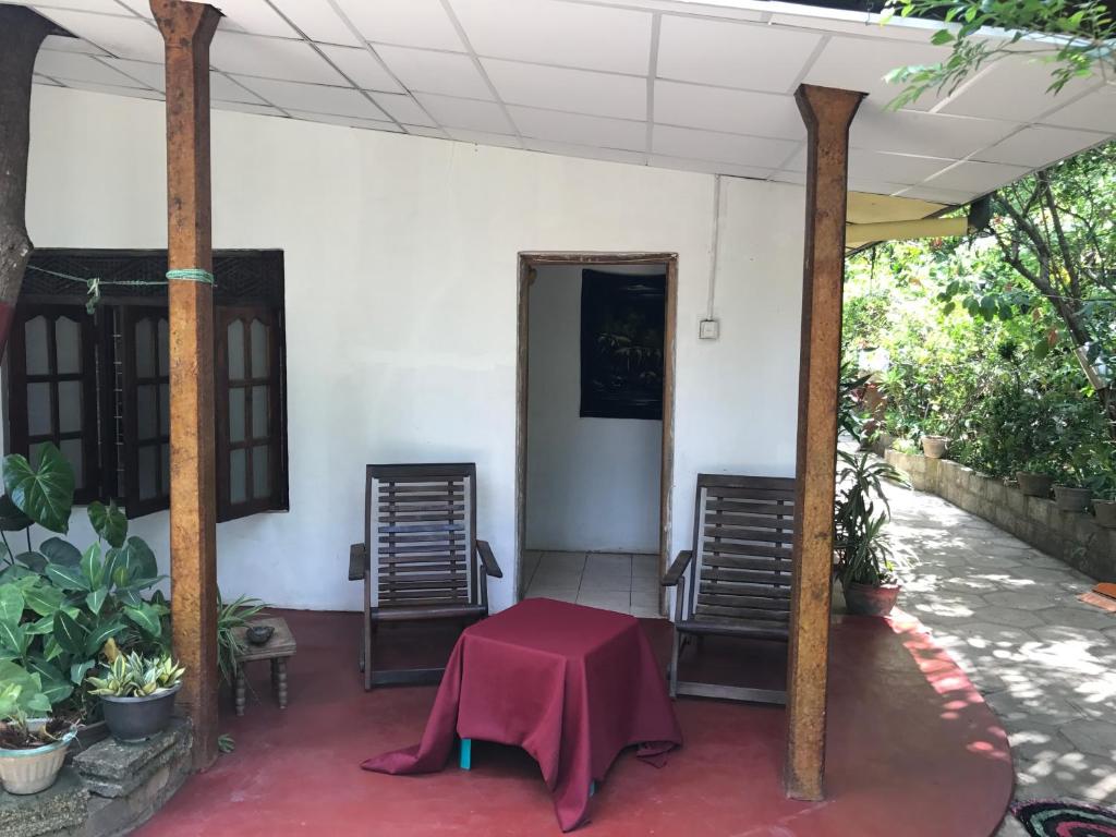 Patio nebo venkovní prostory v ubytování Kalana Homestay