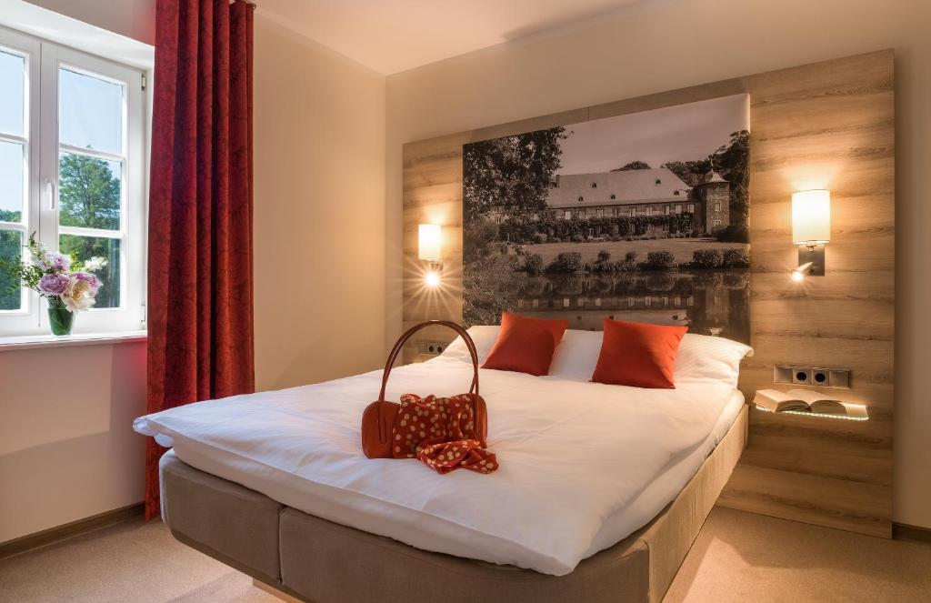 Burg Heimerzheim - 4