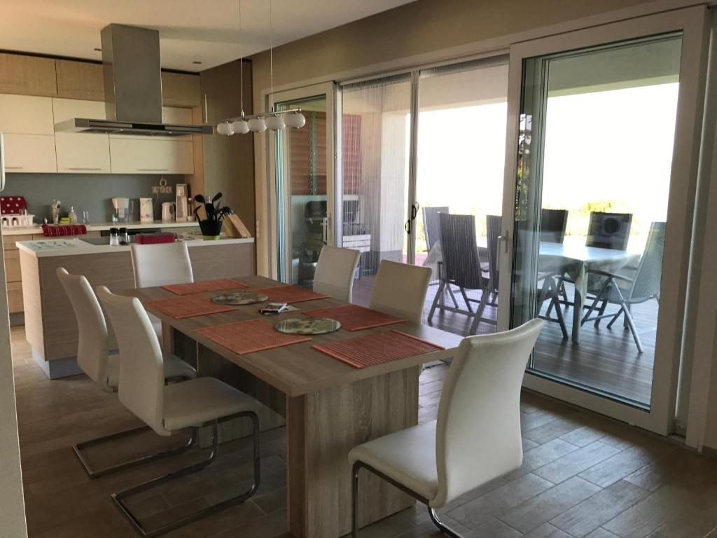 Kuchyň nebo kuchyňský kout v ubytování Villa Balaton Beach Boglár