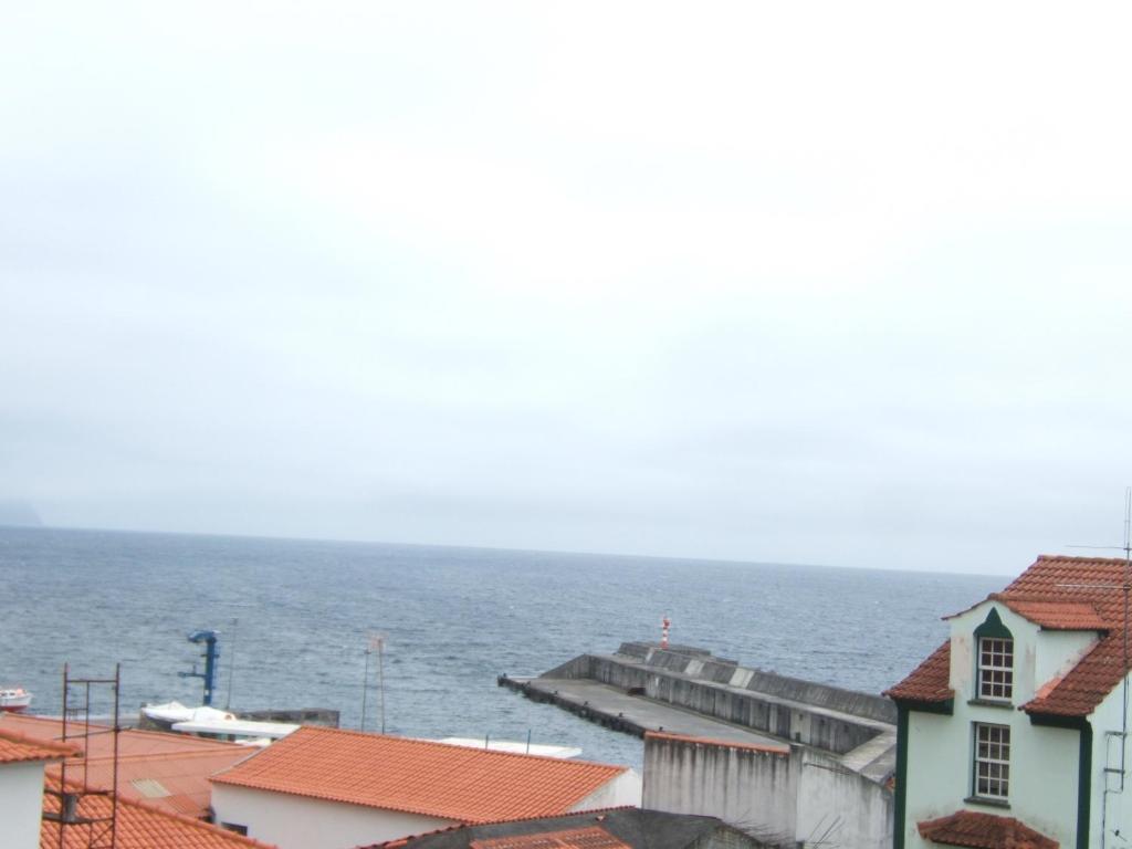 Nespecifikovaný výhled na moře nebo výhled na moře při pohledu z hotelu