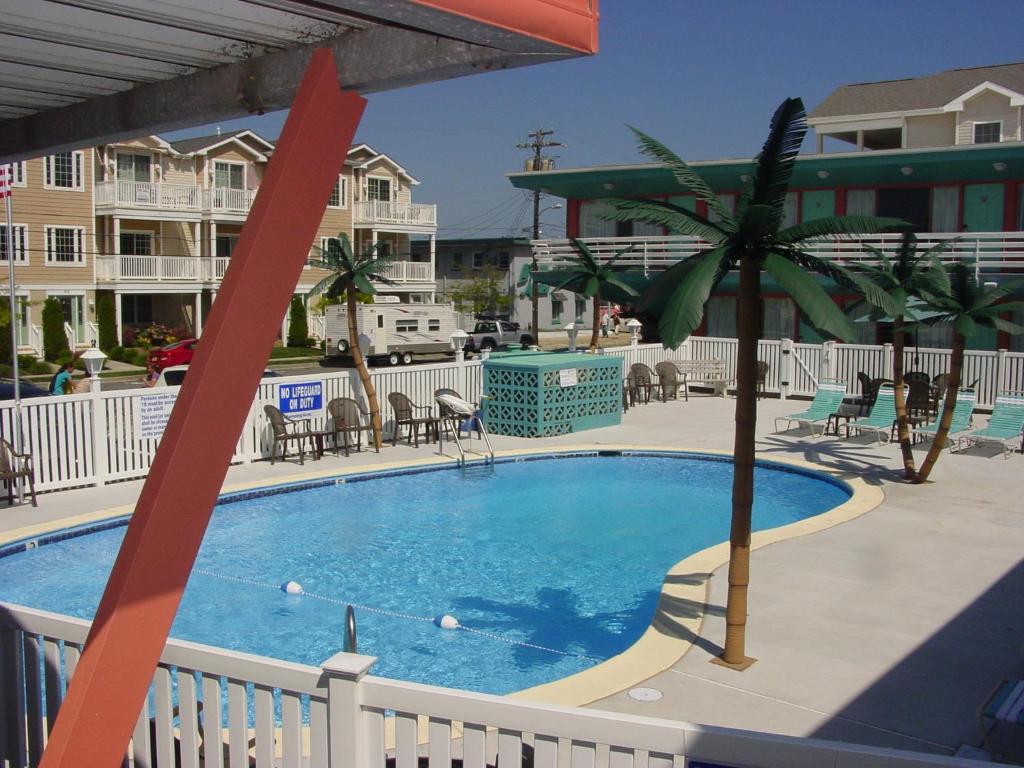 Bazén v ubytování Dolphin Inn nebo v jeho okolí