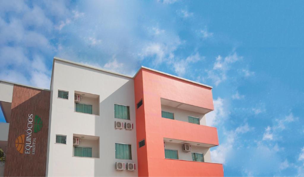  Hotel Equinocios Essential