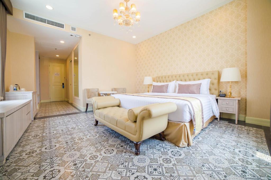 Rizal Park Hotel - Suite Junior