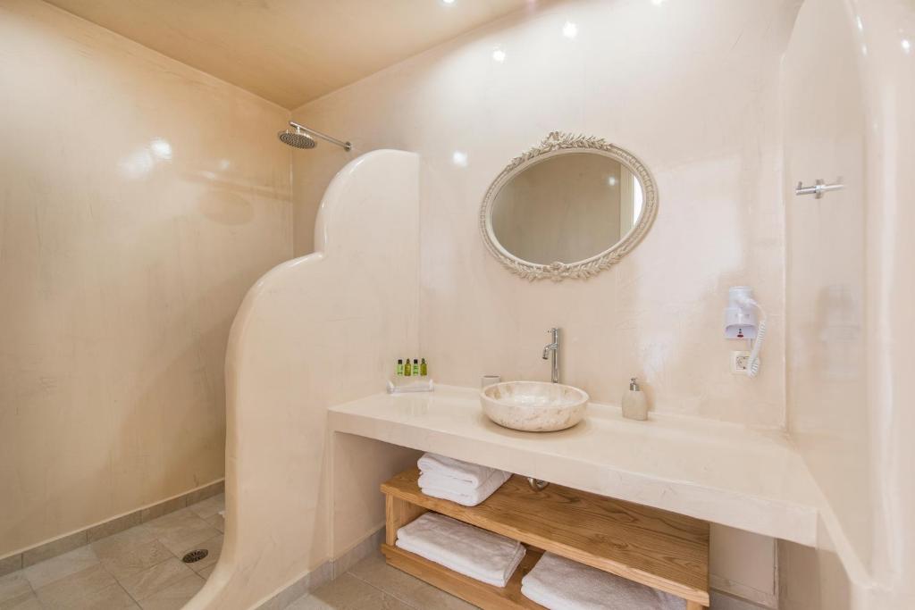 Perla Nera Suites - 14