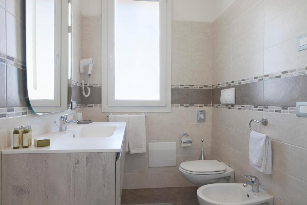 Hotel Bella Lazise - Habitación Doble Con Balcón