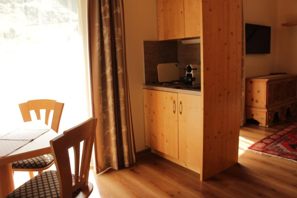 Kuchyň nebo kuchyňský kout v ubytování Haus Hintertux