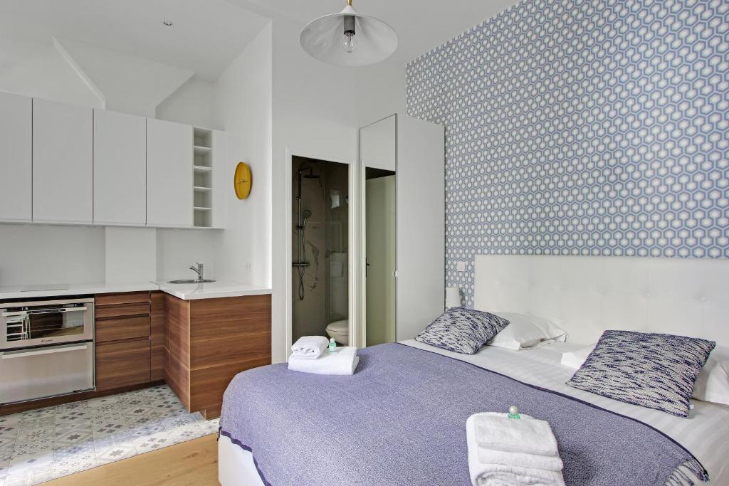 Pick a Flat's Apartment in Montmartre - Rue des Martyrs