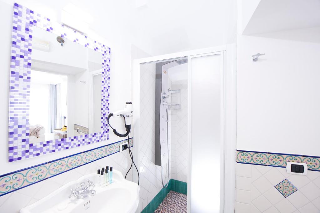Ванная комната в Hotel Villa Felice Relais