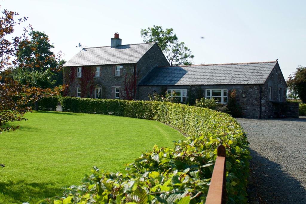 Hoone, kus the country house asub