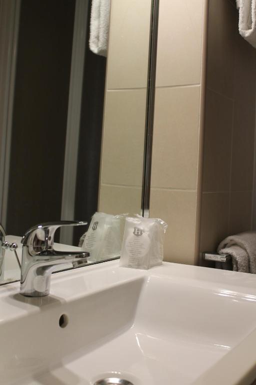 A bathroom at Nel Sole monolocale