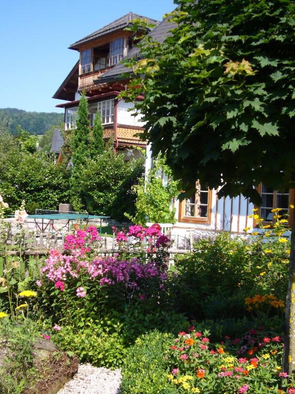 Vonkajšia záhrada v ubytovaní Sonnwirtstöckl am See