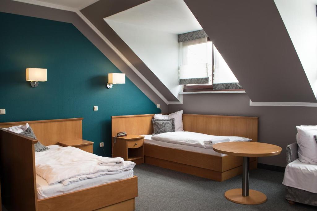 Hotel Restauracja Tawerna Gliwice - duży parking gratis - Standard Twin Room