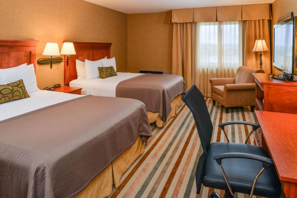 Postel nebo postele na pokoji v ubytování Best Western Pendleton Inn