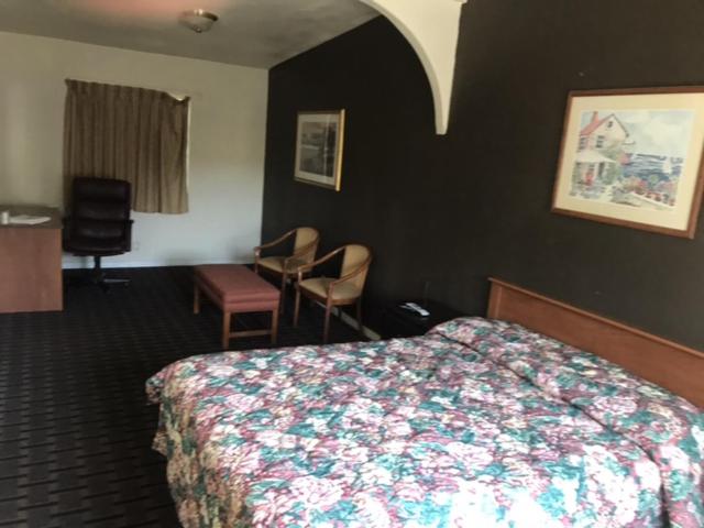 Galleria Inn Montclair/Ontario - Kingkamer