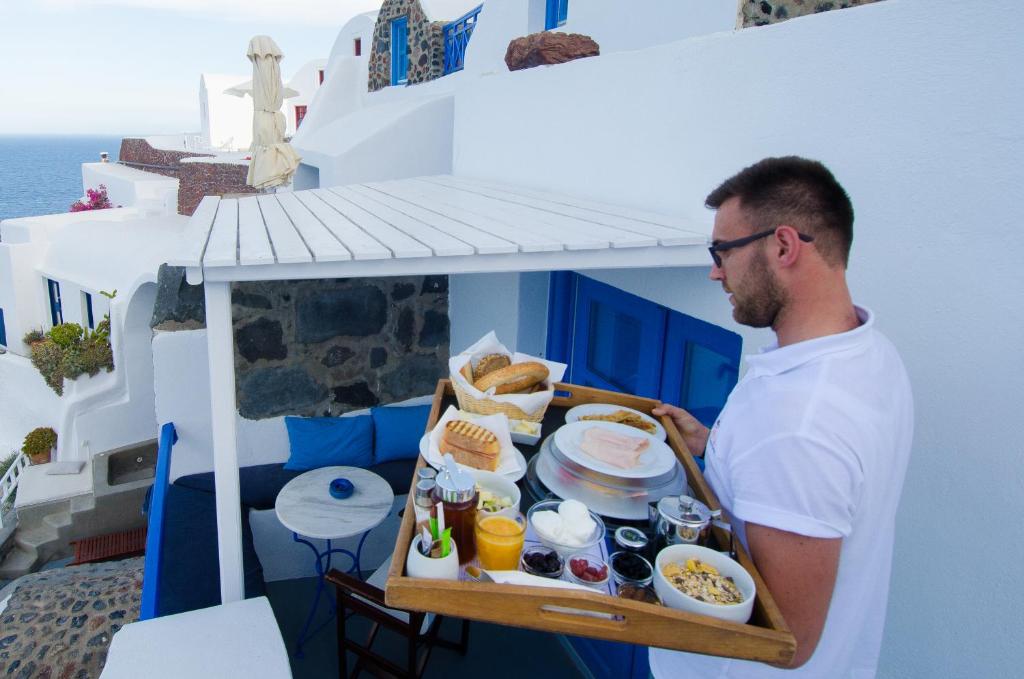 Jídlo v hotelu nebo okolí