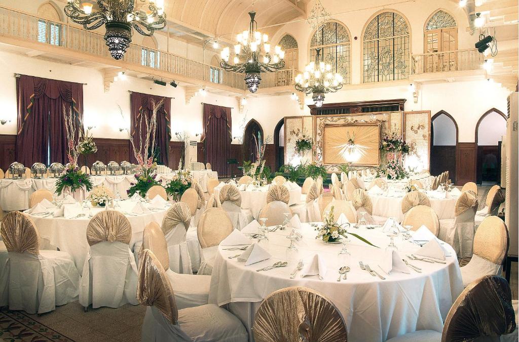 Restaurace v ubytování Hotel Majapahit Surabaya MGallery