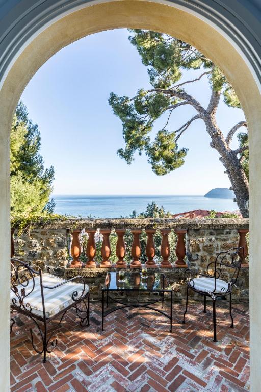 Villa della Pergola Relais et Chateaux - Deluxe Suite - Split Level