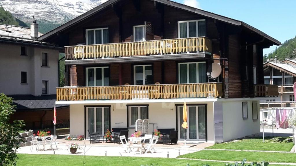 Nespecifikovaný výhled na hory nebo výhled na hory při pohledu z apartmánu