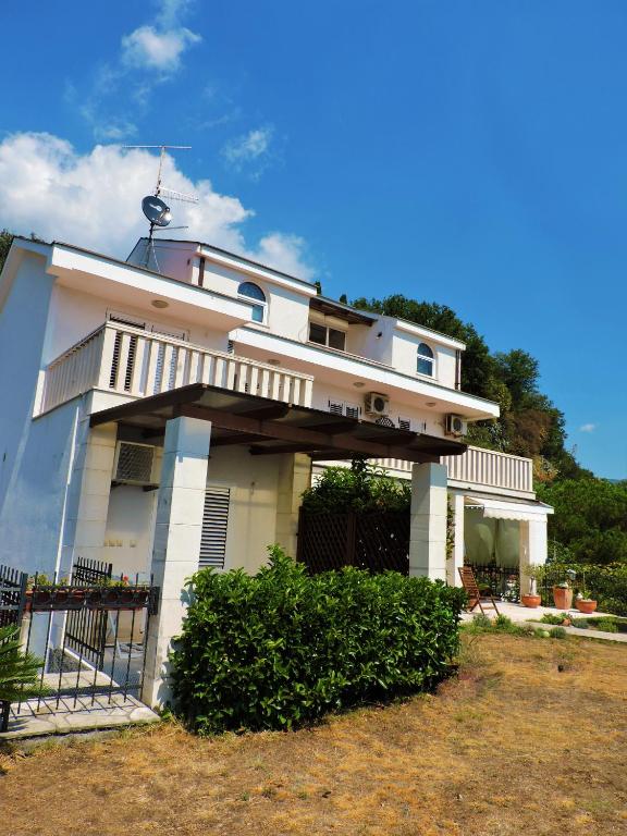 Apartmani Bozovic - Apartment With Sea View