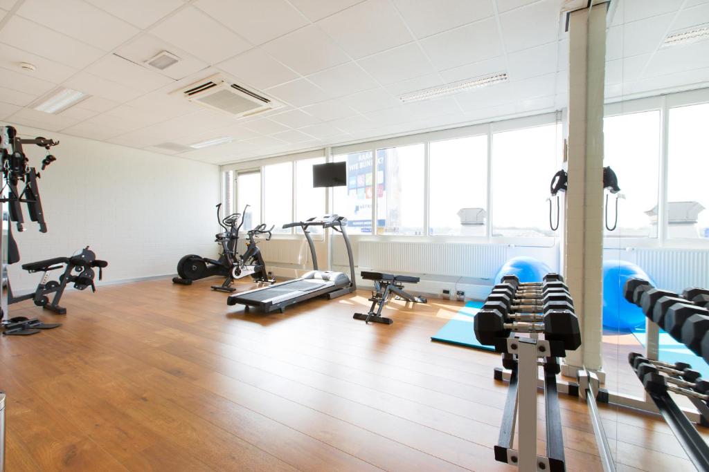 Fitness centrum a/nebo fitness zařízení v ubytování Postillion Utrecht Bunnik
