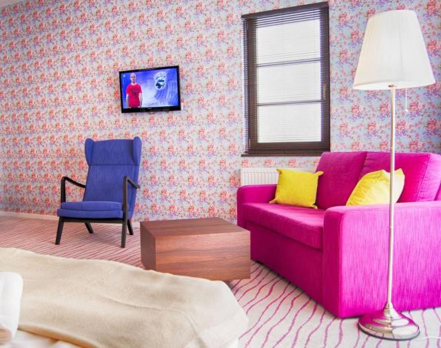 Flinski Sport X SPA, Boutique X Art - 14