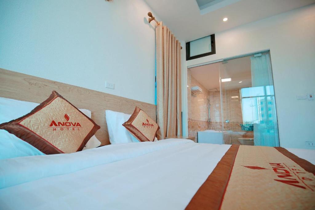 Postel nebo postele na pokoji v ubytování Anova Airport Hotel - Convenient & Friendly