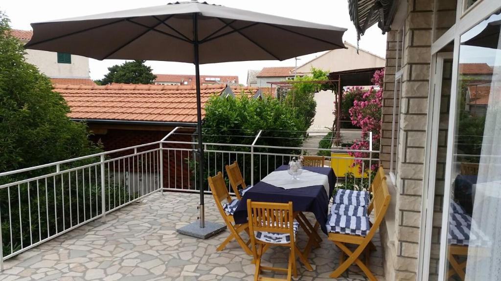Balkón nebo terasa v ubytování Mali Šjor