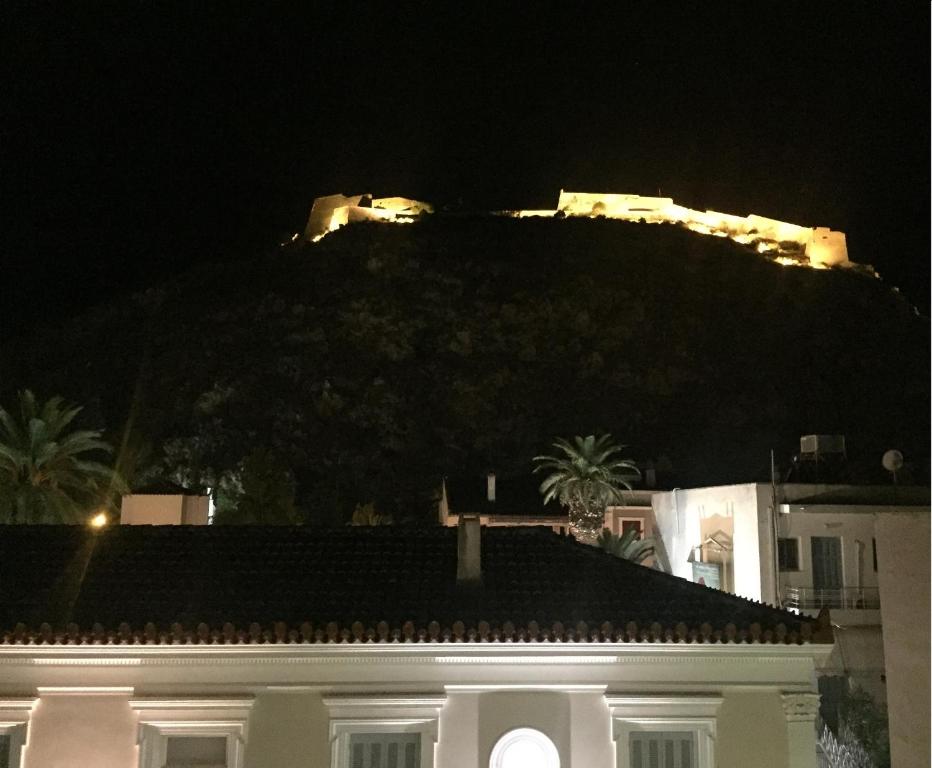 Filoxenion Luxury Rooms & Lofts - 4